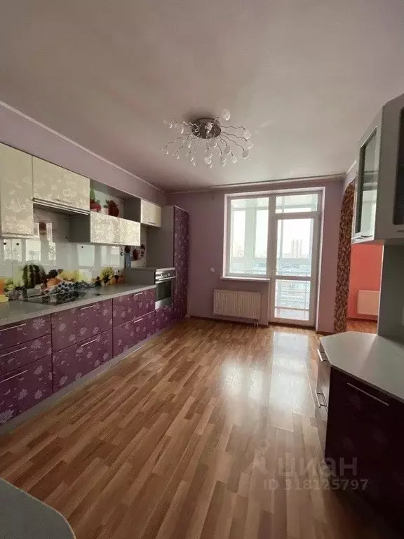 3-к кв. Свердловская область, Екатеринбург ул. Юлиуса Фучика, 5 (104.0 ... - Фото 0