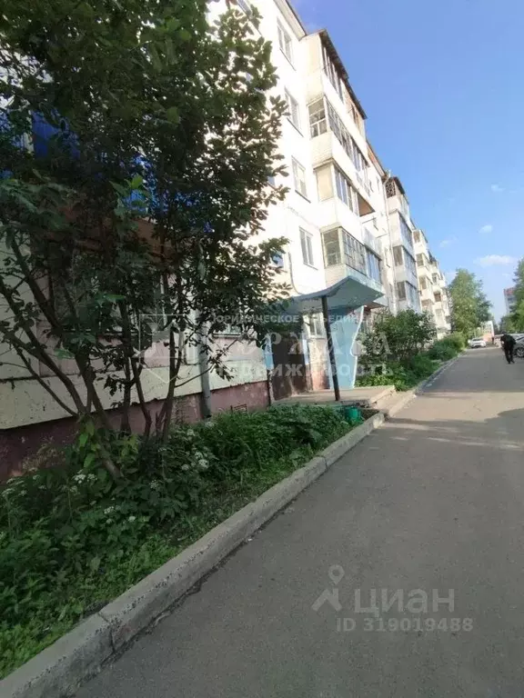 3-к кв. Кемеровская область, Березовский Комсомольский бул., 12 (64.0 ... - Фото 0