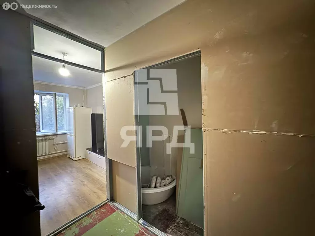 1к в 8-комнатной квартире (14 м) - Фото 1