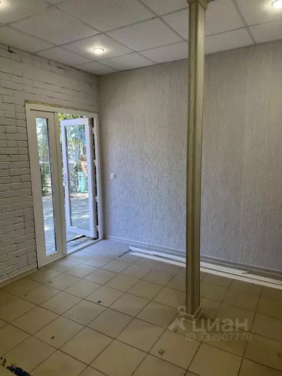 Офис в Крым, Керчь ул. Орджоникидзе, 111 (13 м) - Фото 1
