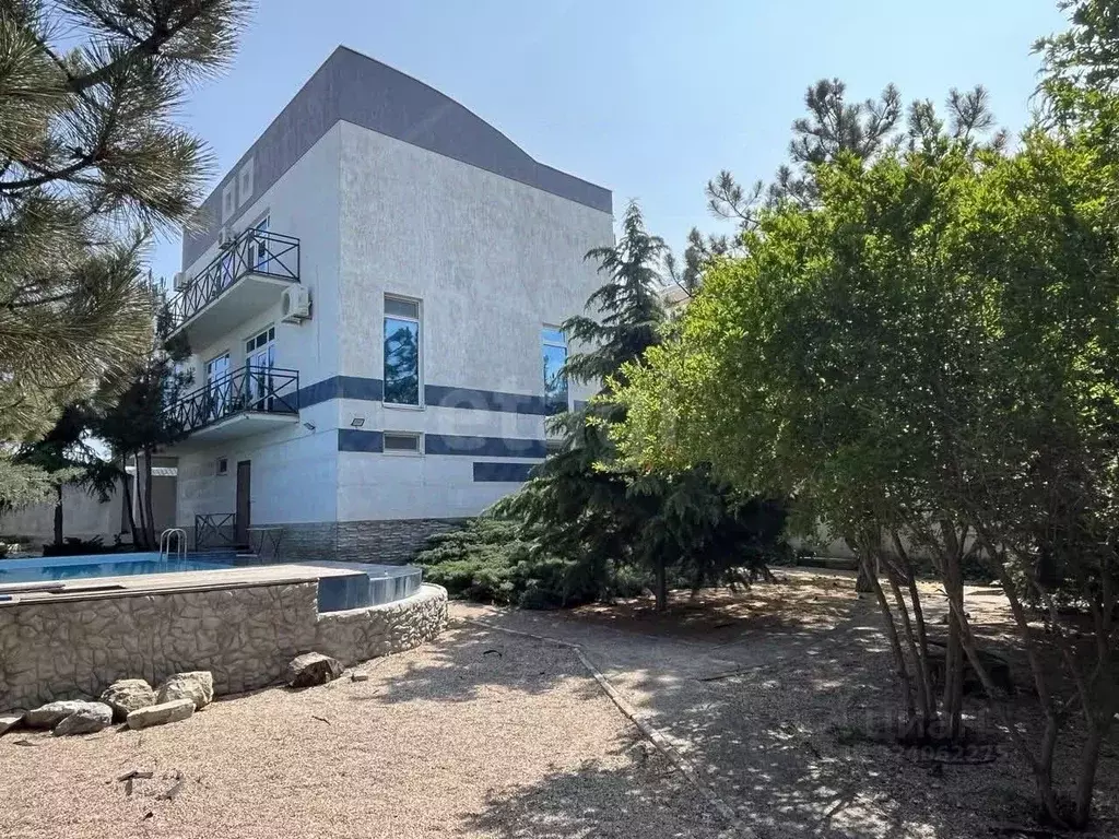 Дом в Крым, Феодосия ул. 3-го Кавалерийского Корпуса (254 м) - Фото 1