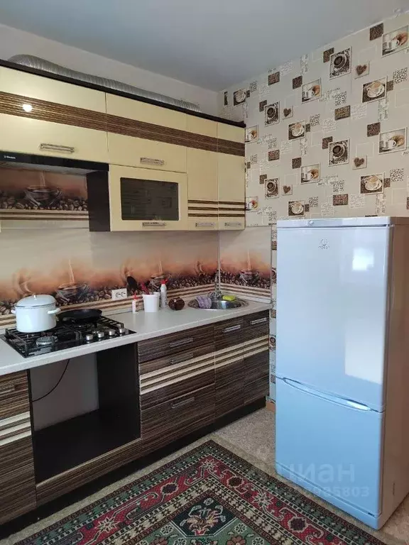 1-к кв. Курганская область, Курган Заозерный жилрайон, 6А мкр, 16 ... - Фото 0