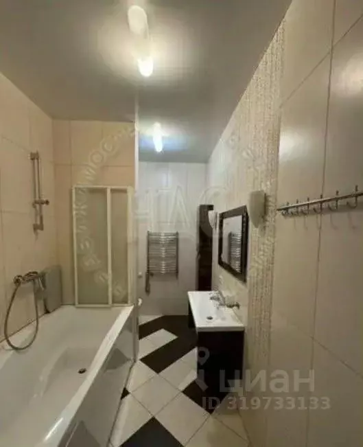 3-к кв. Курская область, Курск Дружининская ул., 35 (100.0 м) - Фото 1