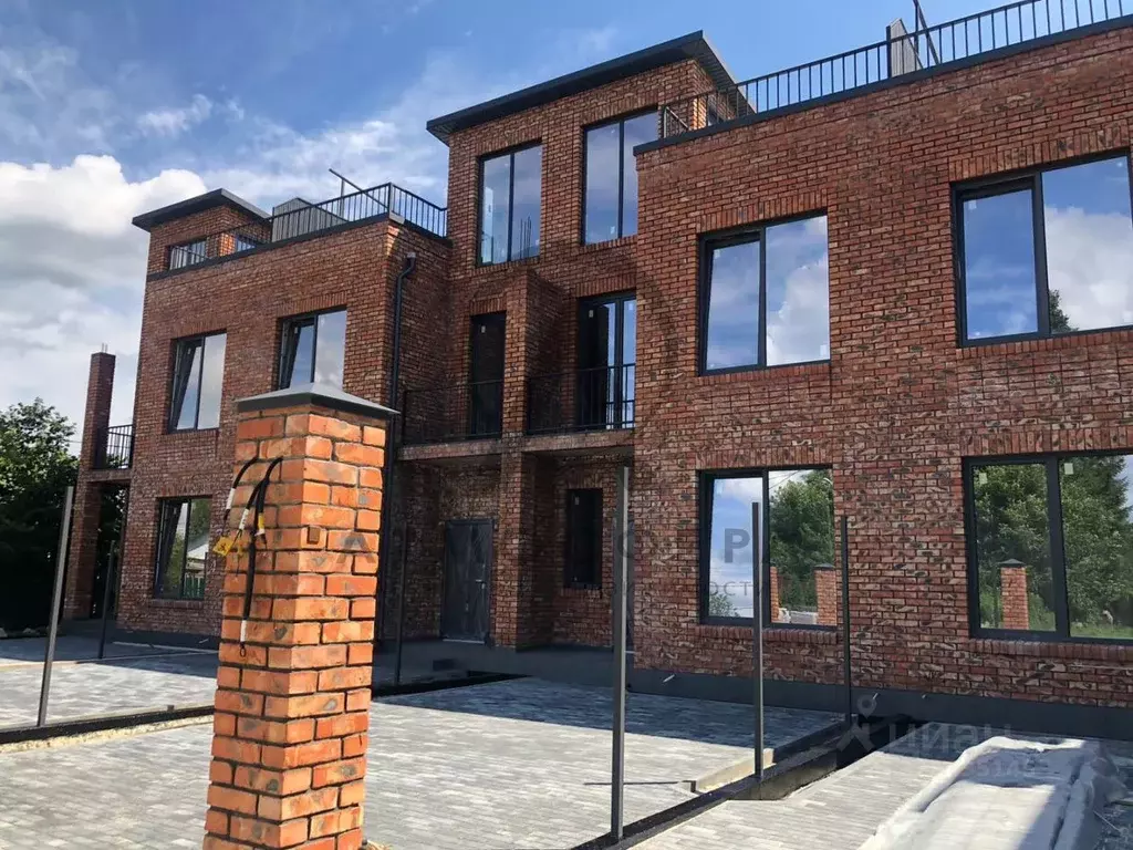 Таунхаус в Краснодарский край, Хадыженск Апшеронский район, ул. ... - Фото 2