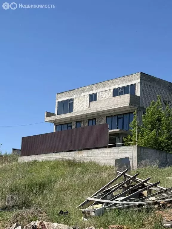 Дом в село Малая Царевщина, Каштановая улица, 58 (240 м) - Фото 1