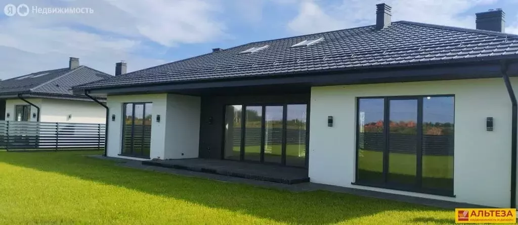 Дом в Калининградская область, Гурьевский муниципальный округ, посёлок ... - Фото 1