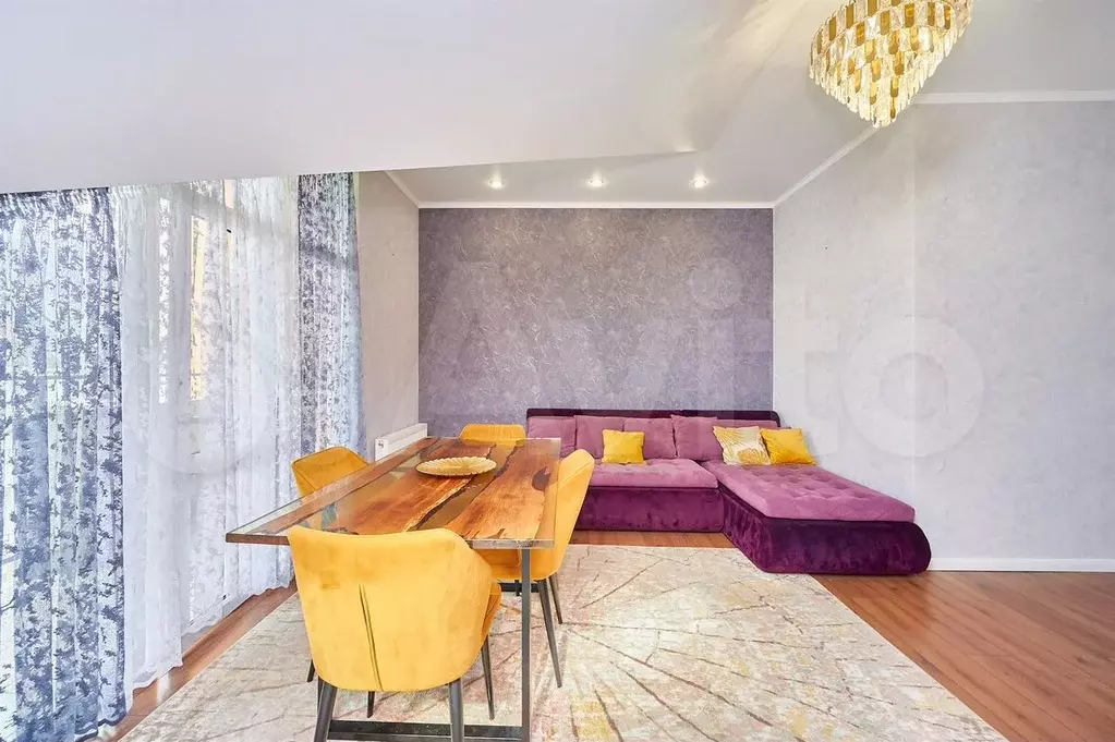3-к. квартира, 115 м, 6/6 эт. - Фото 1