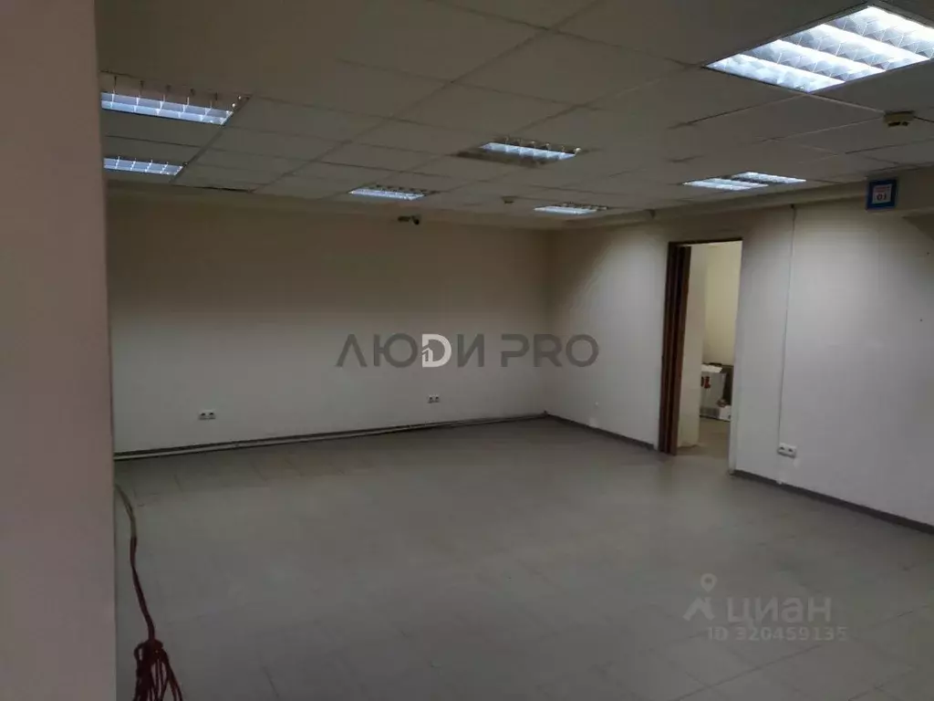 Помещение свободного назначения в Саратовская область, Саратов ул. ... - Фото 1