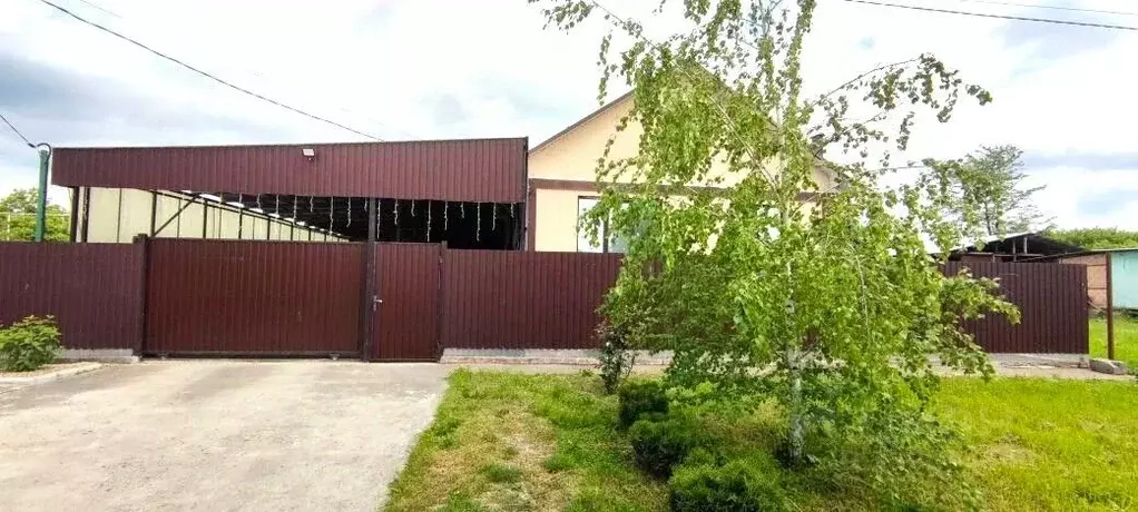 Дом в Краснодарский край, Крымск ул. Азарова (87 м) - Фото 0