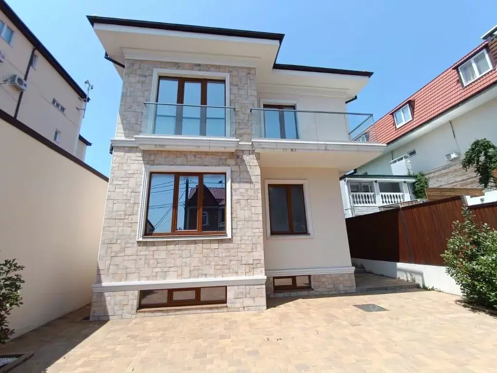 Дом в Краснодарский край, Геленджик Садовая ул., 4 (297 м) - Фото 1