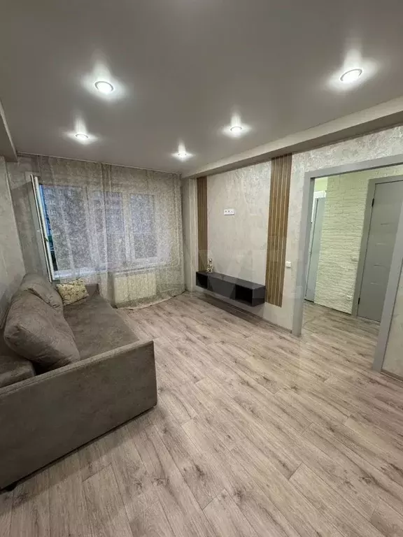 2-к. квартира, 42 м, 3/9 эт. - Фото 0