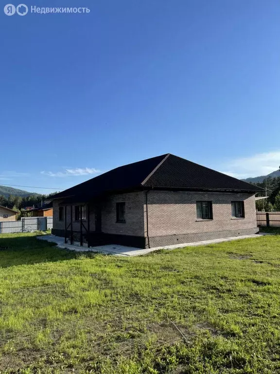 Дом в Чемальский район, посёлок Усть-Сема (200 м) - Фото 1