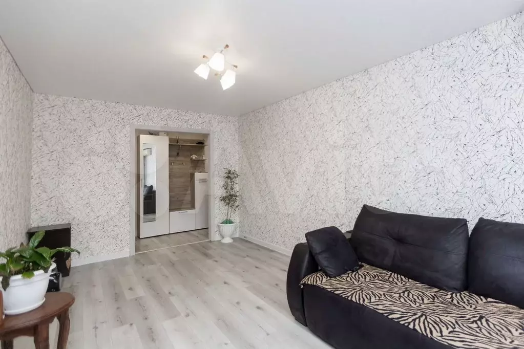 3-к. квартира, 65,5 м, 2/9 эт. - Фото 0