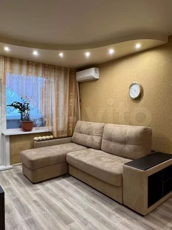 2-к. квартира, 46 м, 8/9 эт. - Фото 0