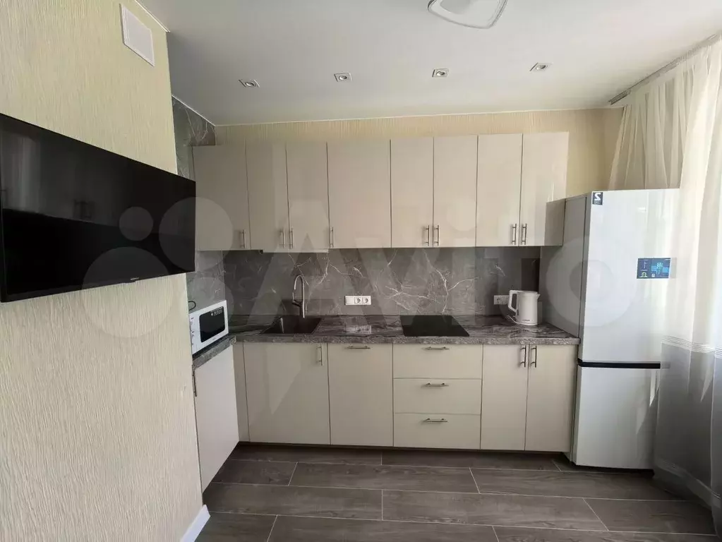 1-к. квартира, 35 м, 9/17 эт. - Фото 1