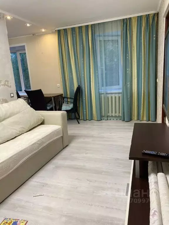 2-к кв. Пермский край, пос. Звездный ул. Ленина, 16 (40.0 м) - Фото 1