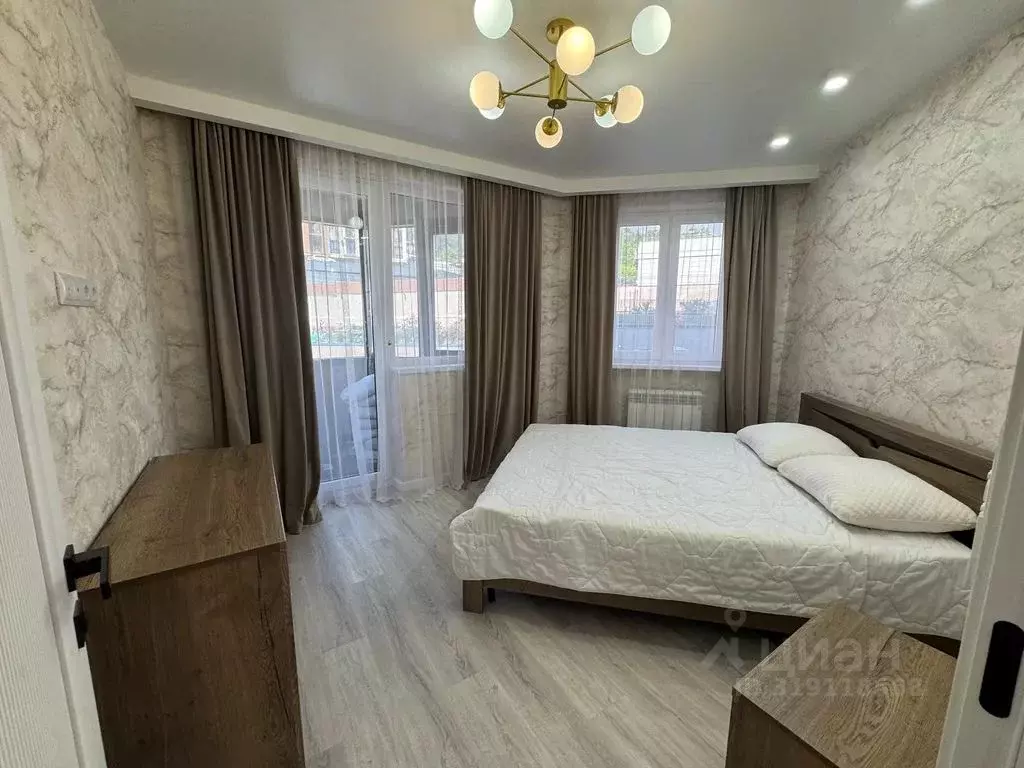2-к кв. Краснодарский край, Сочи ул. Ленина, 298Бк4 (65.0 м) - Фото 0