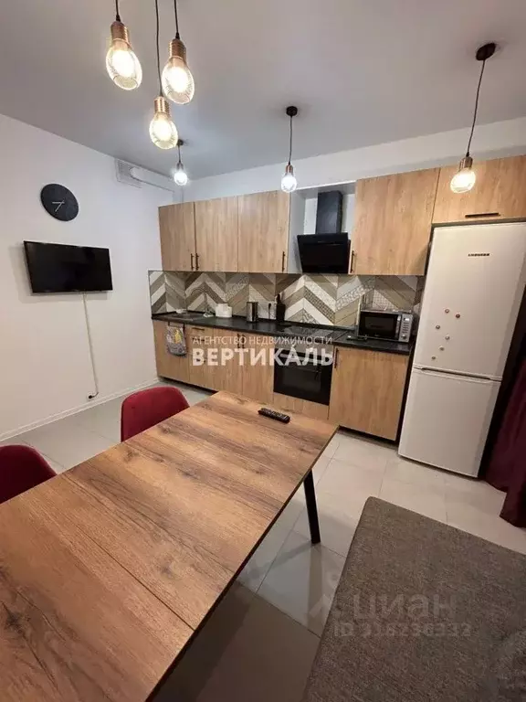 2-к кв. Московская область, Люберцы ул. Летчика Ларюшина, 4к1 (59.0 м) - Фото 0
