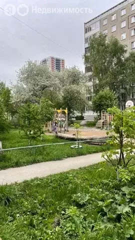 3-комнатная квартира: Новосибирск, Ударная улица, 25 (60 м) - Фото 0