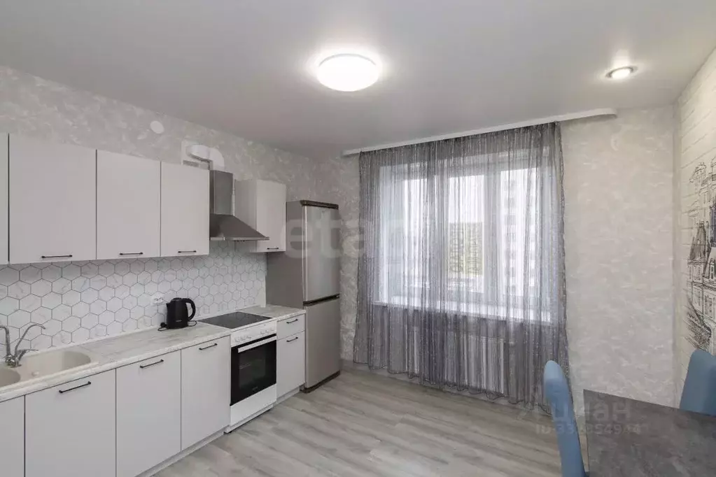 1-к кв. Тюменская область, Тюмень ул. Республики, 204к11 (41.0 м) - Фото 1