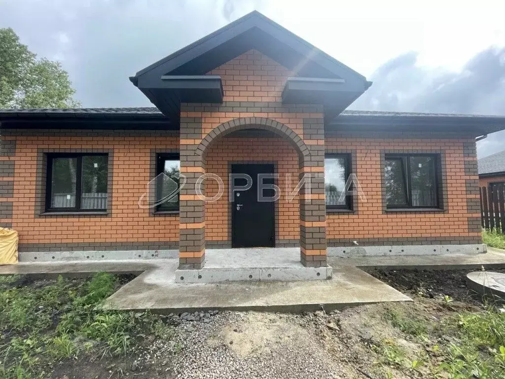 Дом в Тюменская область, Тюменский муниципальный округ, д. Ушакова ... - Фото 1