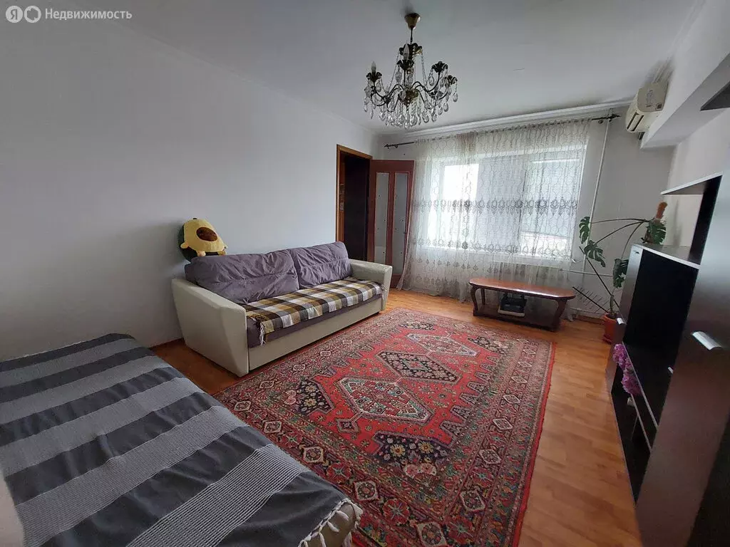 3-комнатная квартира: Махачкала, Красноярская улица, 9 (75 м) - Фото 1