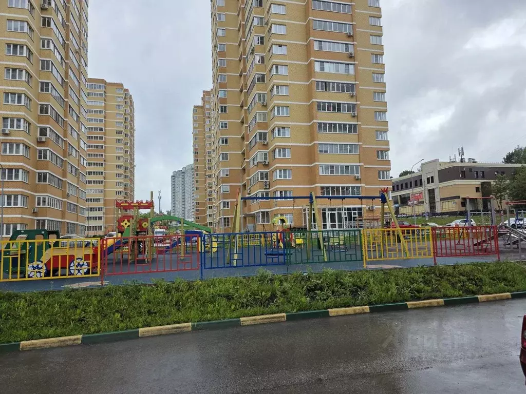 1-к кв. Тульская область, Тула ул. Макаренко, 38 (46.0 м) - Фото 0