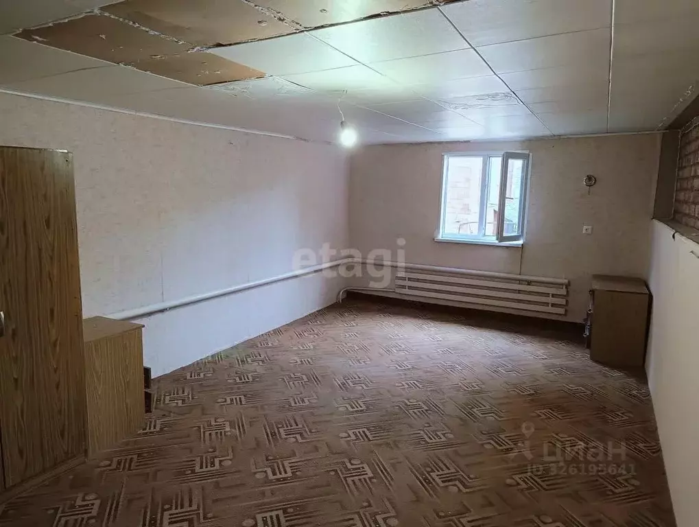 Дом в Краснодарский край, Ейский район, Кухаривское с/пос, с. ... - Фото 1