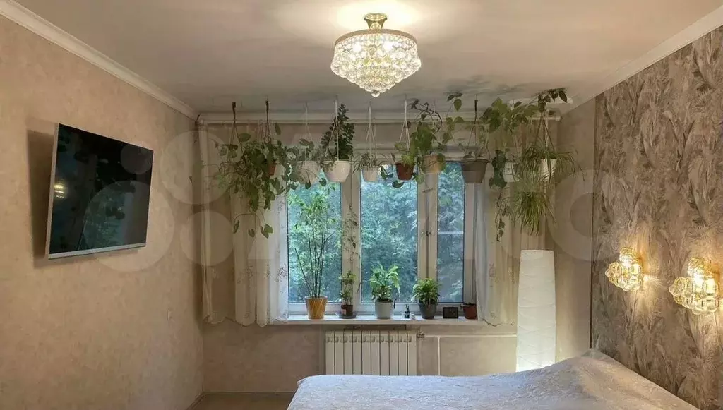 1-к. квартира, 38 м, 4/9 эт. - Фото 0