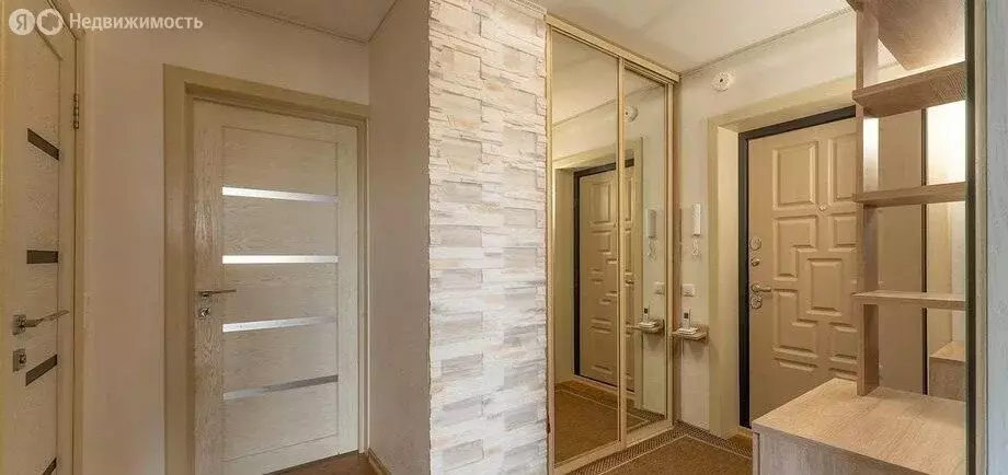 3-комнатная квартира: Краснодар, улица Западный Обход, 42к6 (60 м) - Фото 1