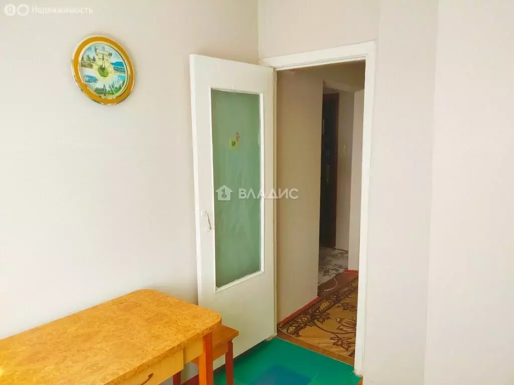 1-комнатная квартира: Строитель, улица 5 Августа, 1 (43.2 м) - Фото 2