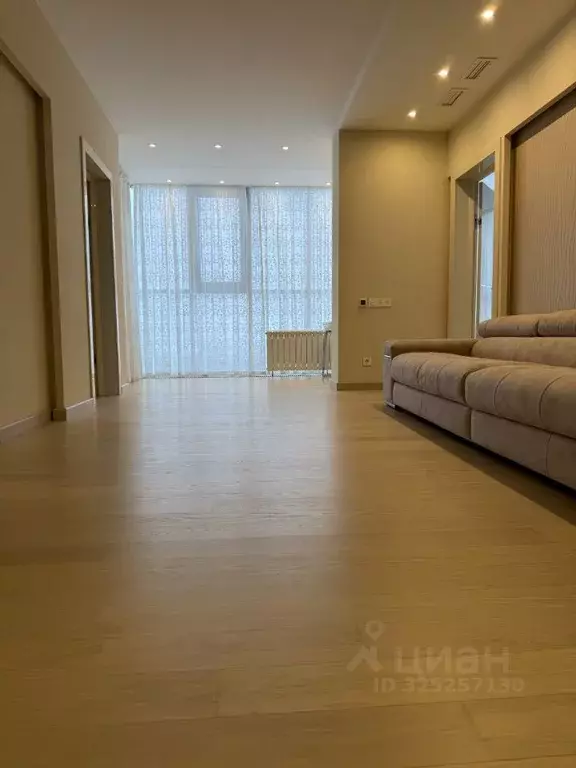 3-к кв. Свердловская область, Екатеринбург ул. Юмашева, 9 (103.0 м) - Фото 1