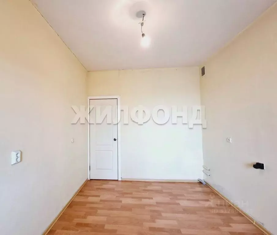 3-к кв. Новосибирская область, Новосибирск Народная ул., 77 (69.6 м) - Фото 0
