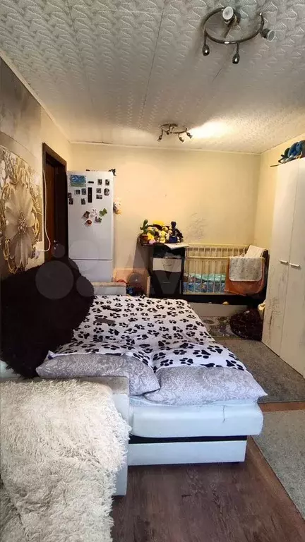 Комната 17 м в 8-к., 2/9 эт. - Фото 1