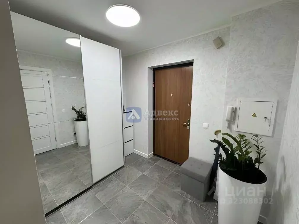 1-к кв. Тюменская область, Тюмень ул. Ю.-Р.Г. Эрвье, 30к1 (43.4 м) - Фото 1