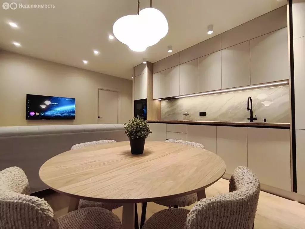 2-комнатная квартира: посёлок Мичуринский, Июльская улица, 1к4 (60 м) - Фото 2