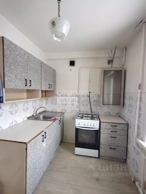 3-к кв. Свердловская область, Артемовский ул. Терешковой, 22 (57.5 м) - Фото 1