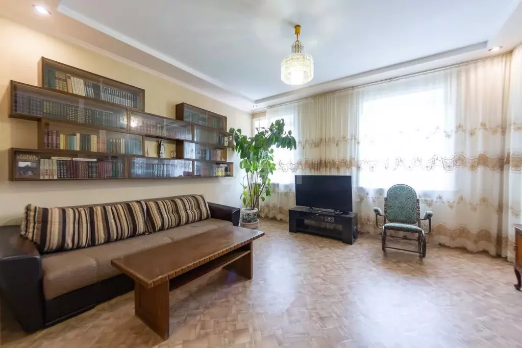 2-к кв. Хабаровский край, Хабаровск ул. Аксенова, 20 (60.0 м) - Фото 0