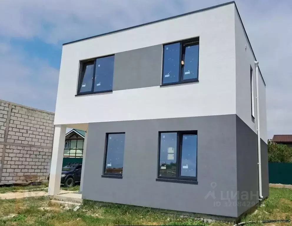 Дом в Севастополь ул. Дениса Ракицкого (130 м) - Фото 1