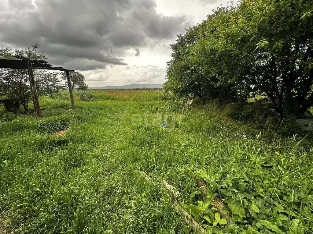 Дом в Ставропольский край, с. Кочубеевское ул. Набережная (50 м) - Фото 1