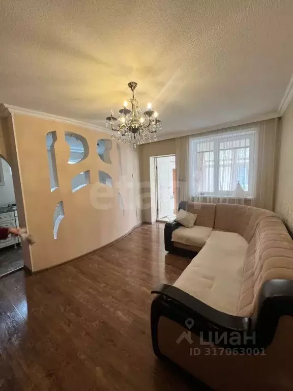 Дом в Северная Осетия, Владикавказ ул. Калинина, 65 (50 м) - Фото 0