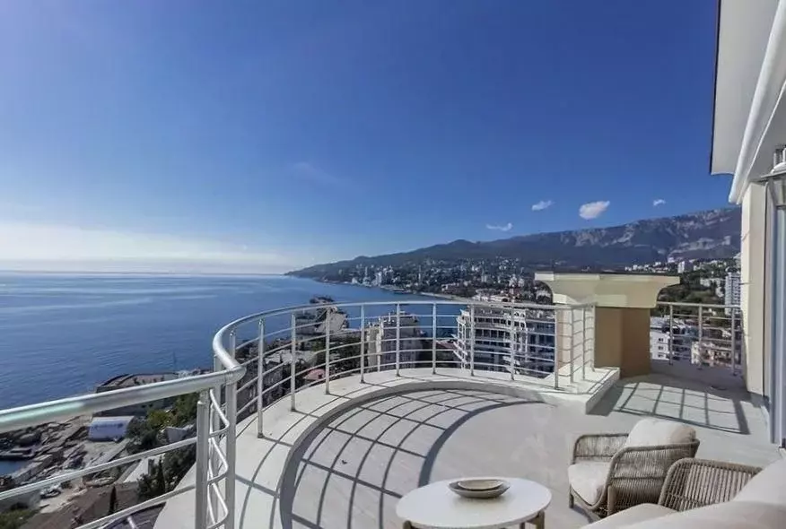 2-к кв. Крым, Ялта ул. Свердлова, 13/2 (79.0 м) - Фото 1