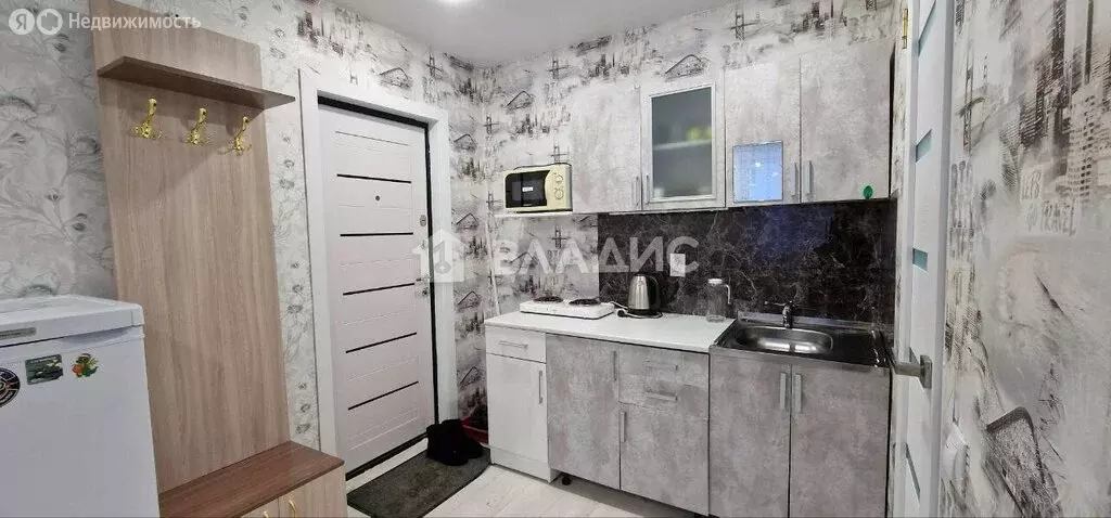 1к в 8-комнатной квартире (17.7 м) - Фото 2