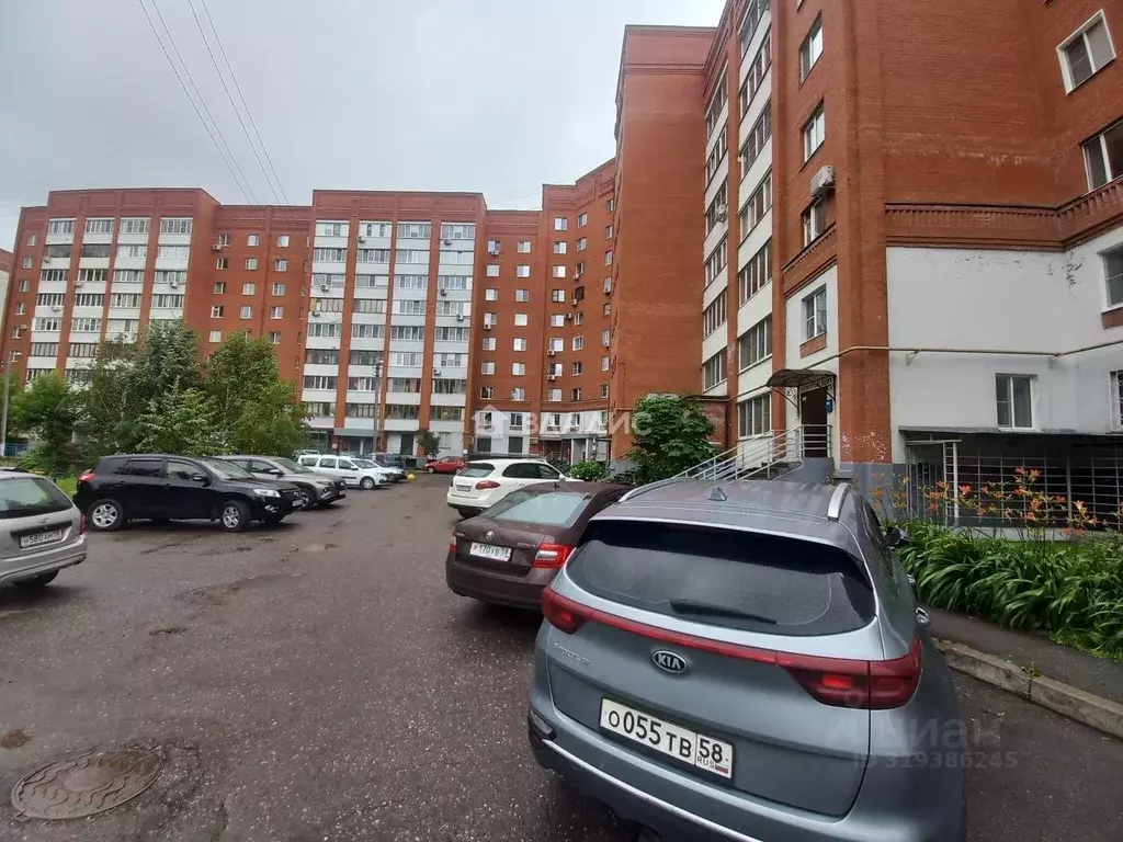 2-к кв. Пензенская область, Пенза ул. Калинина, 91 (62.5 м) - Фото 0