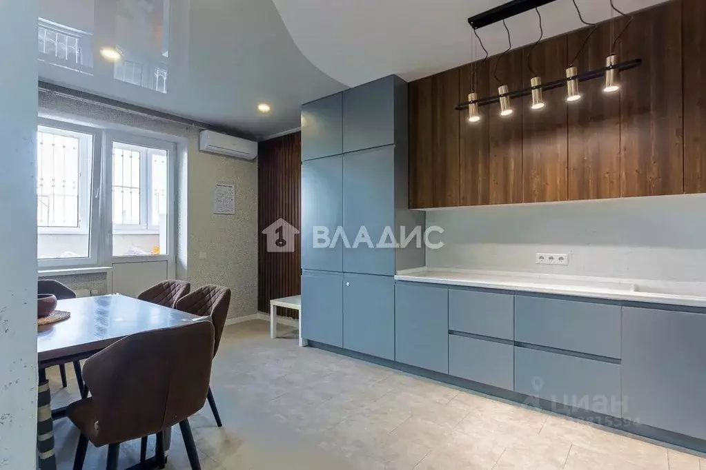 3-к кв. Краснодарский край, Краснодар Кубанская ул., 54 (86.0 м) - Фото 0