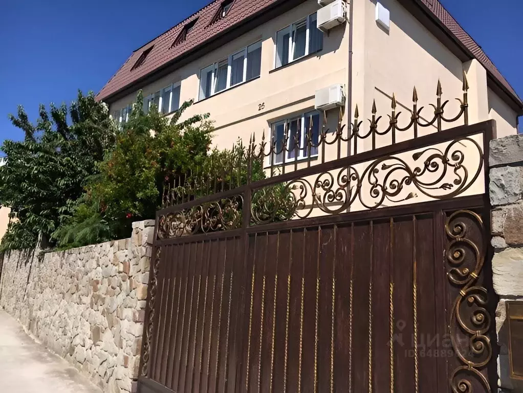 Дом в Крым, Ялта городской округ, Отрадное пгт ул. Лазурная (640 м) - Фото 1