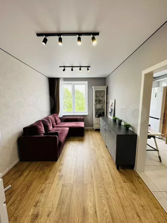 2-к. квартира, 43 м, 2/9 эт. - Фото 1