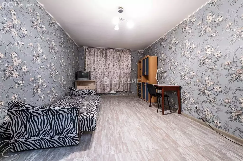 3-комнатная квартира: Красное Село, Гатчинское шоссе, 4к1 (77.6 м) - Фото 1