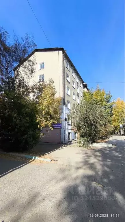 2-к кв. Бурятия, Улан-Удэ Октябрьская ул., 5 (49.5 м) - Фото 1