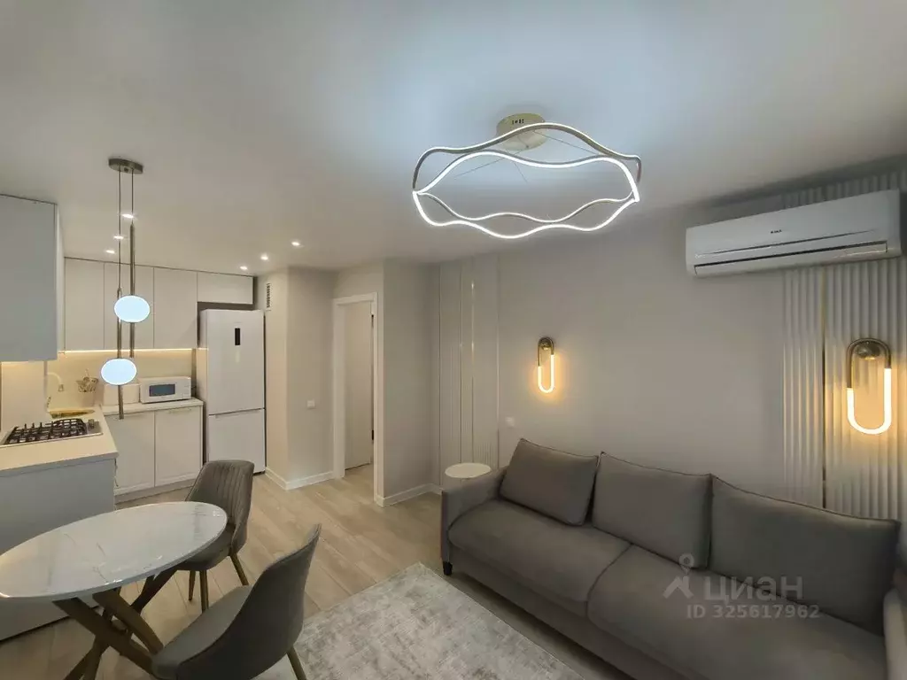 2-к кв. Псковская область, Псков ул. Ижорского Батальона, 41 (41.0 м) - Фото 2